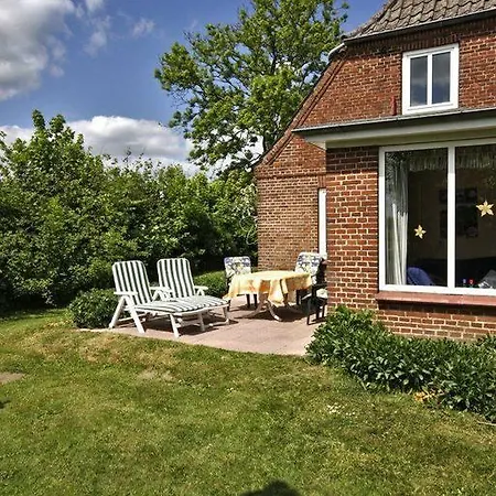 Haus-storchennest * Struxdorf